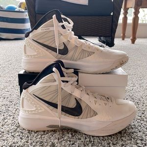 Men’s Nike FLYWIRE Sneakers